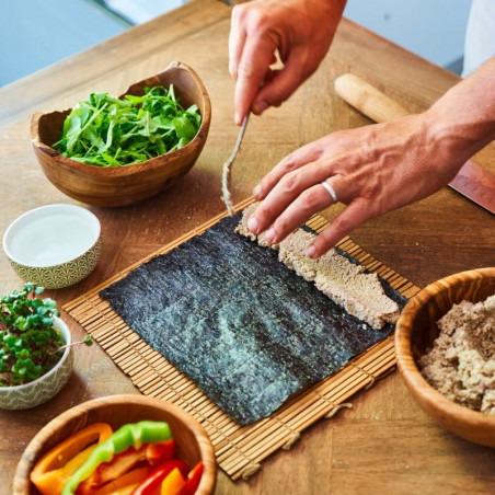 Feuille algue nori cru basse température sushi maki Feuille algue nori cru basse température sushi maki
