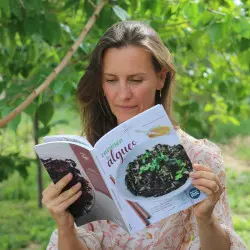 Aurélie Viard autora do livro cozinhar com algas receitas vegetarianas e veganas Aurélie Viard autora do livro cozinhar com algas receitas vegetarianas e veganas