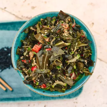 wakame rizado alga deshidratada wakame rizado alga deshidratada