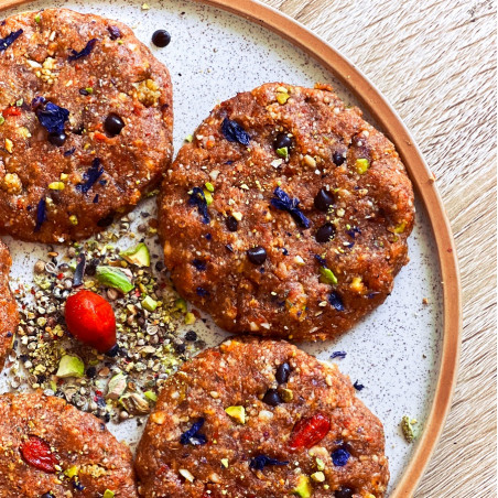 cookies crus à la baie de goji et fleurs sauvages