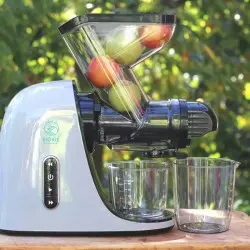 high-performance and easy-to-clean juicer juice me up high-performance and easy-to-clean juicer juice me up
