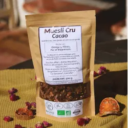 Rohes Bio-Müsli (Kakao + Eisenreich) Rohes Bio-Müsli (Kakao + Eisenreich)