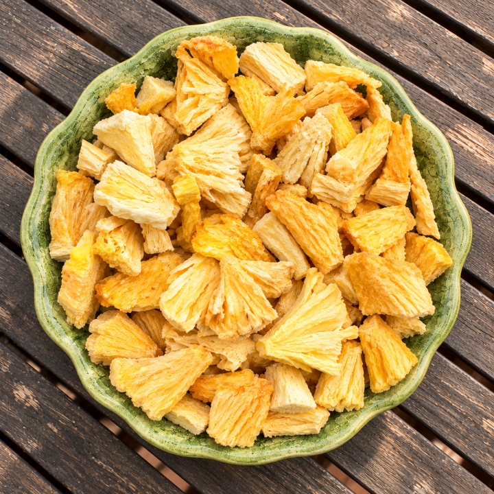 Freeze-dried pineapple with no added sugar, rich in vitamin C | Biovie
