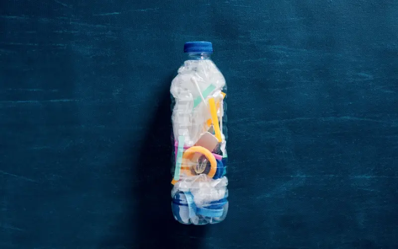L'illusion de l'eau en bouteille