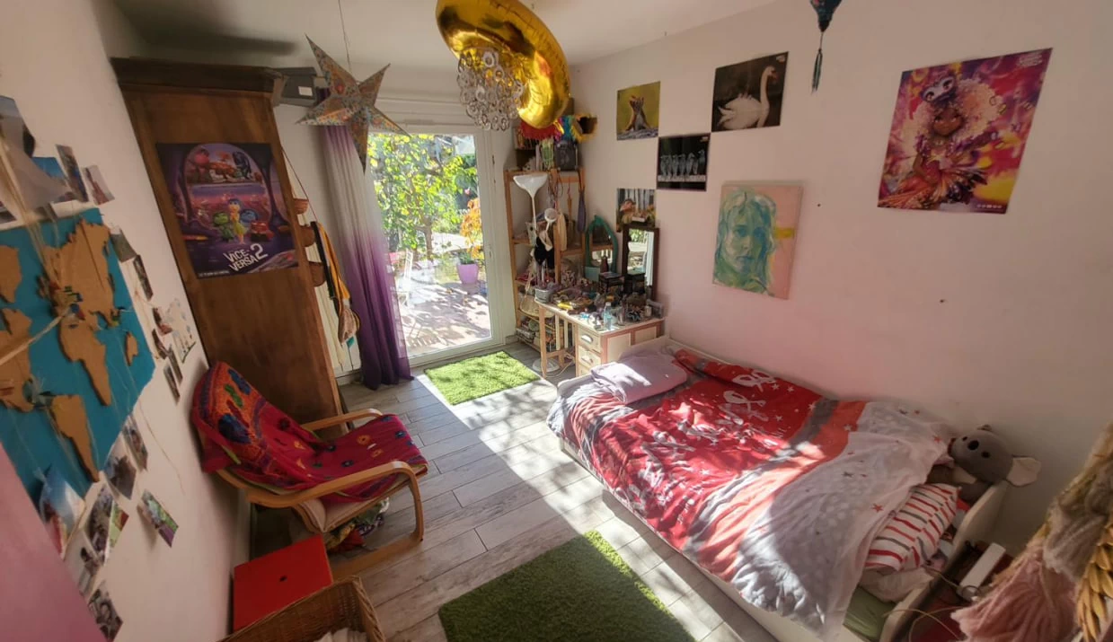 Trzy sypialnie na parterze, dom Langlade, widok na ogród od południa