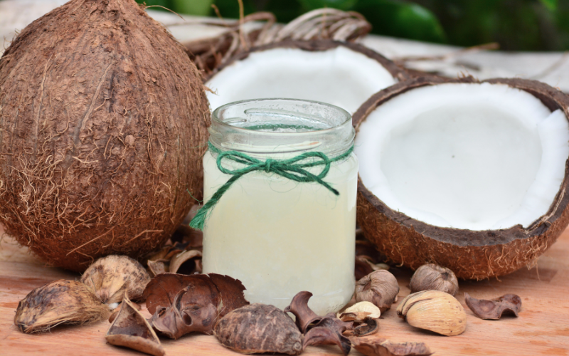 La noix de coco fraîche dans l'alimentation vivante