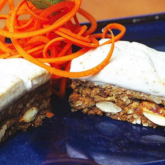 Bolo de cenoura saudável Cru: a receita vegana sem cozedura
