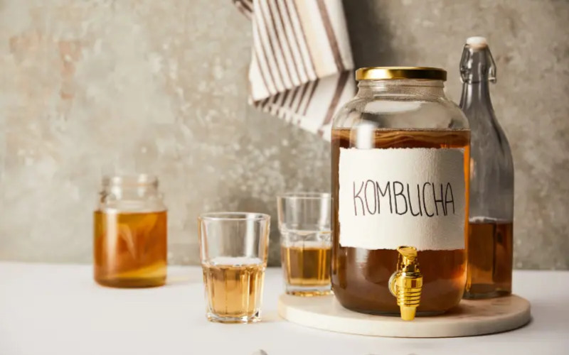 Kombucha domowa: kompletny przewodnik, jak udać się pierwsza fermentacja