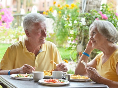 Manger beaucoup accélère t il le vieillissement ? par Eric Darche
