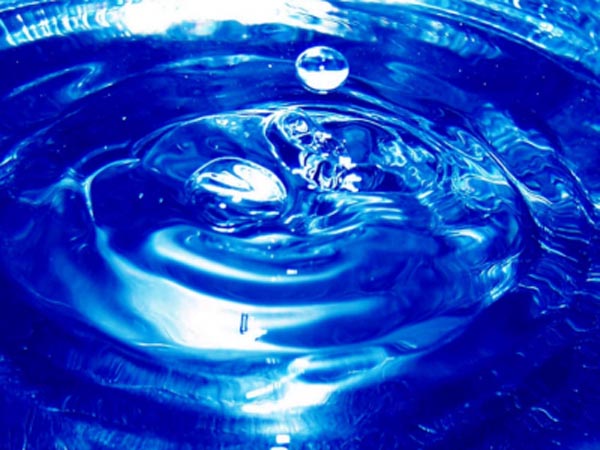 Filtre à eau Naturalizer : de l'eau de source à votre robinet ! par Sarah Juhasz