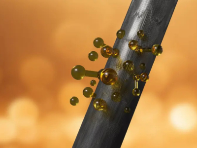 Biotina e capelli: tutto quello che c'è da sapere per agire in modo naturale e s