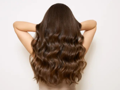 Vitamine per capelli: la guida completa ai nutrienti essenziali
